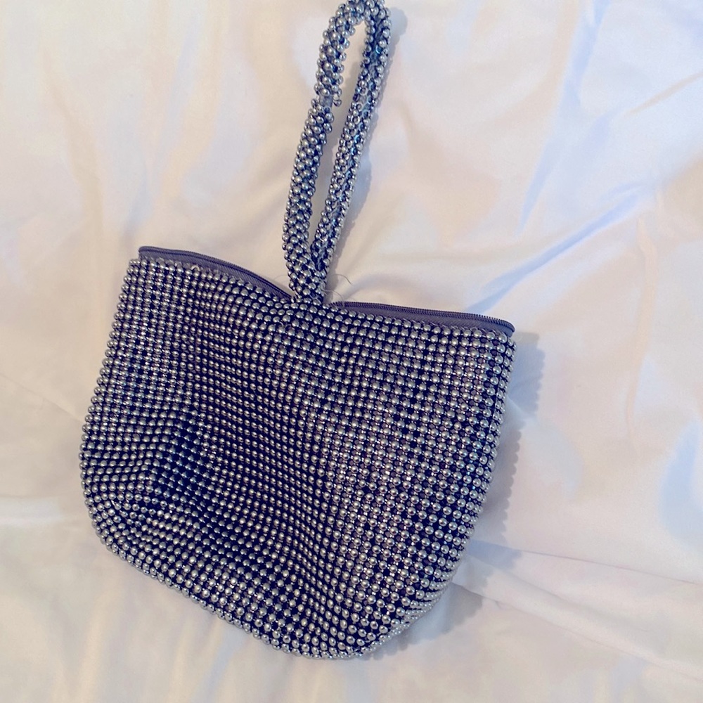 Silver/Black Beaded Handbag.
